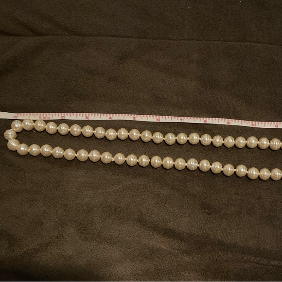 Vintage  Faux Pearl Necklace, multifunctional and 8 different ways to use. - Picture 11 of 12